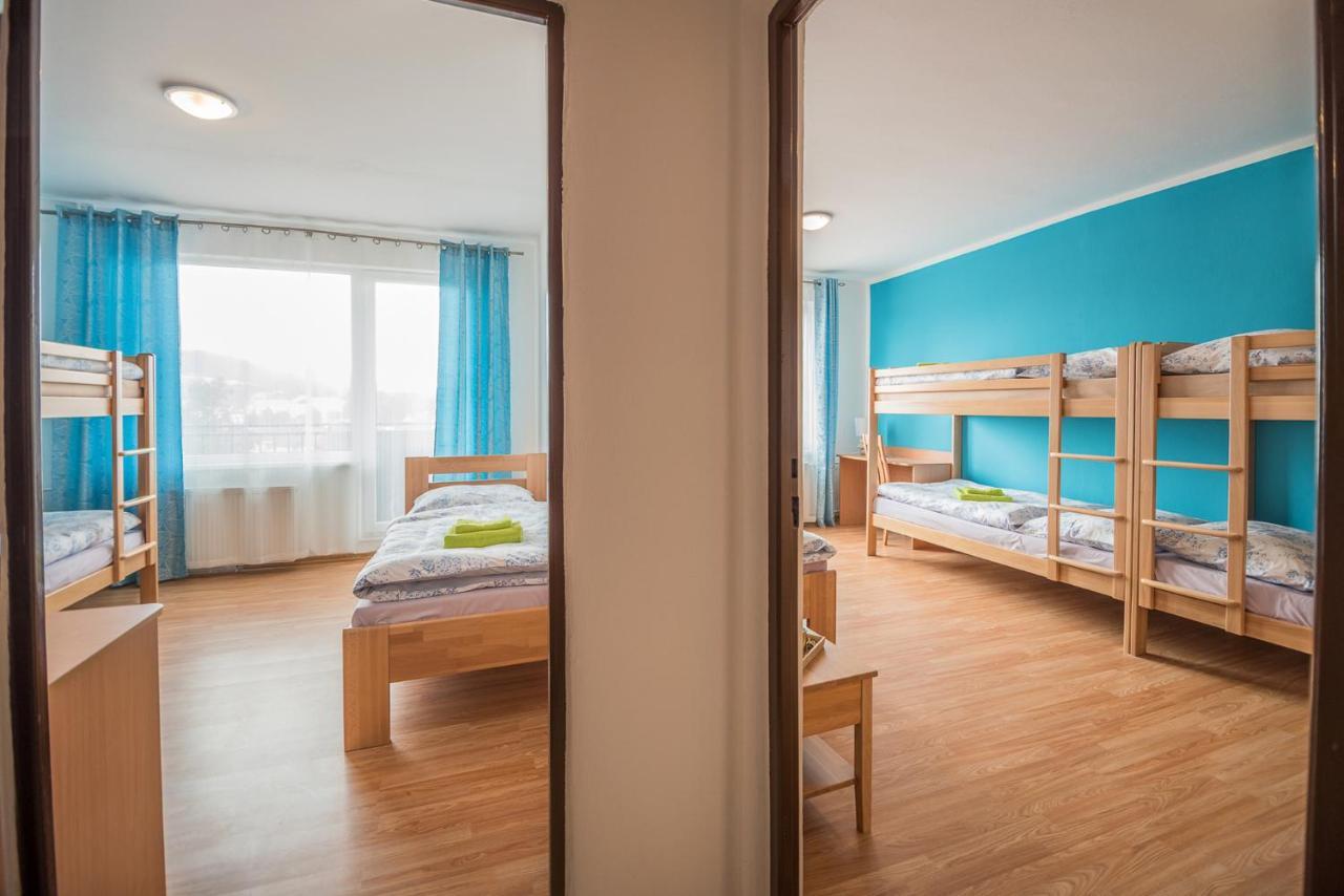 Motel Hybadlo à Liptovský Hrádok Extérieur photo